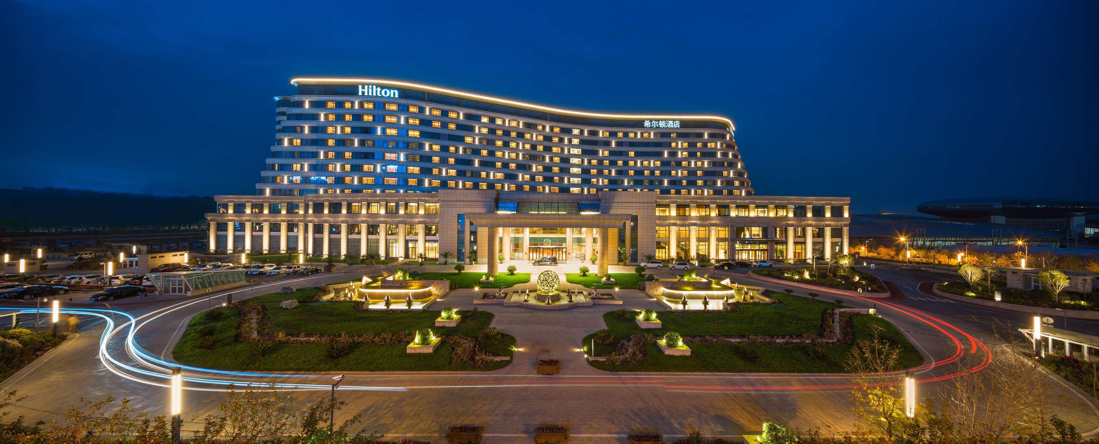 Hilton Urumqi Hotel Exterior photo