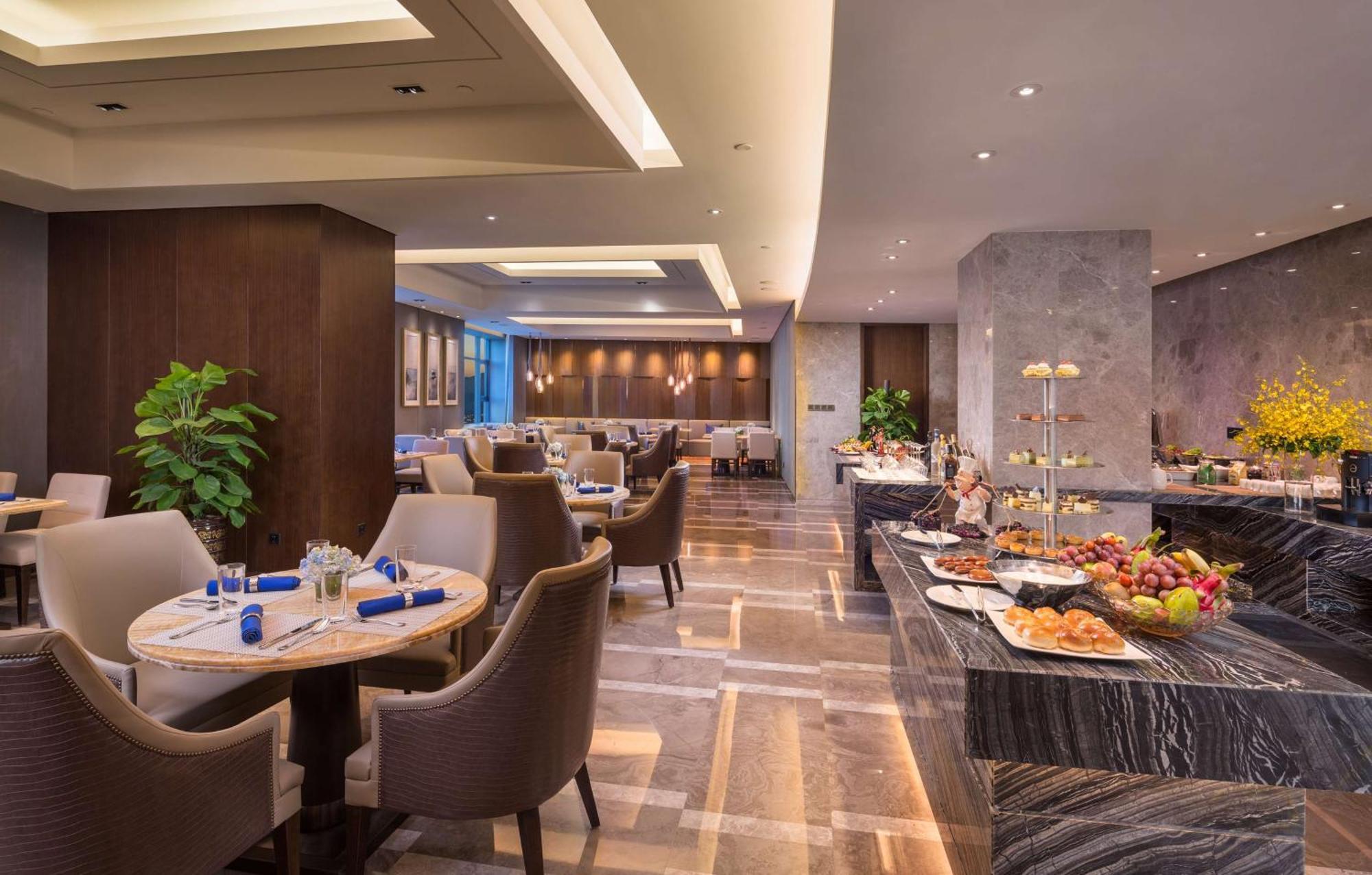 Hilton Urumqi Exterior photo